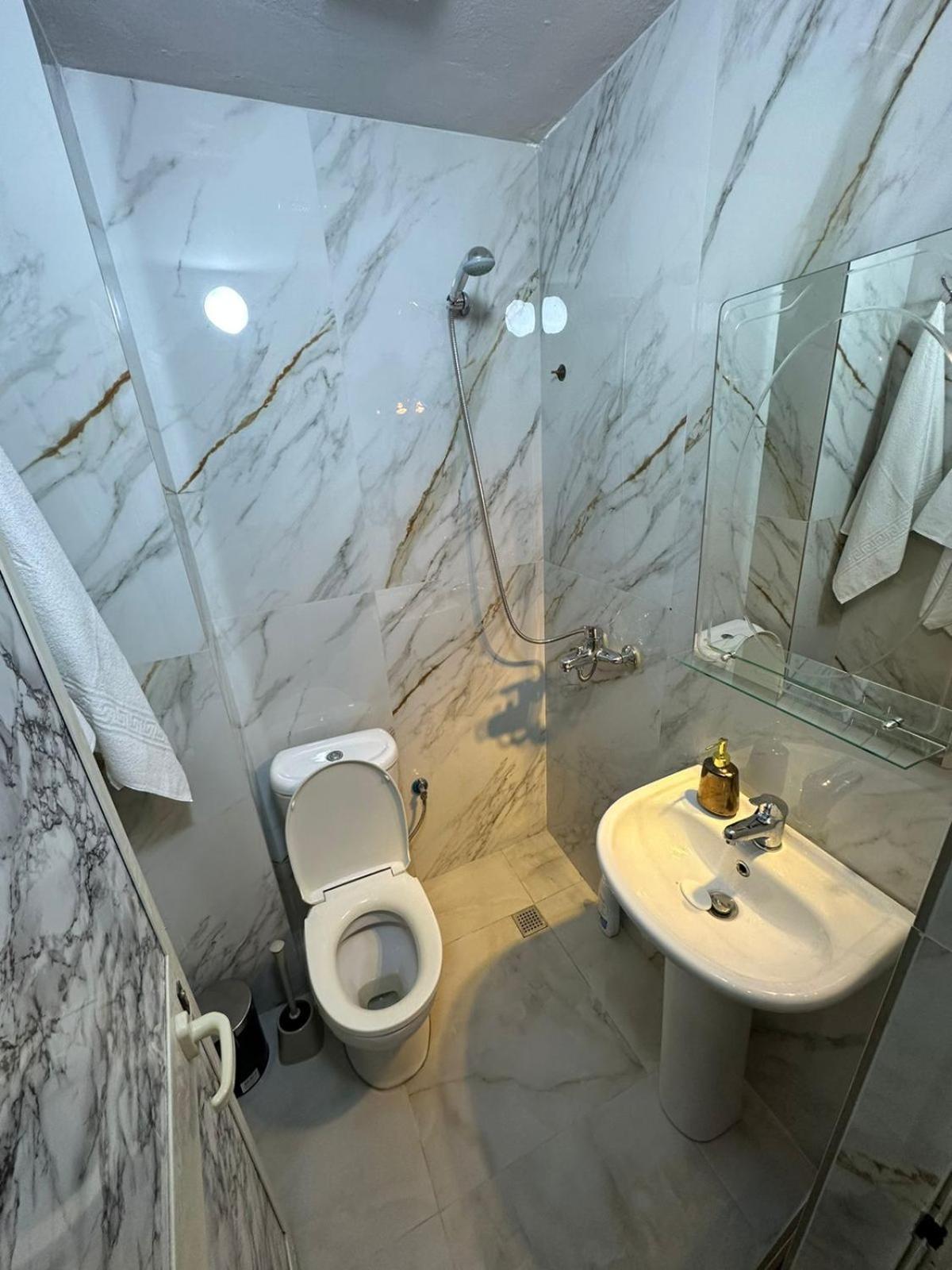 Gex Apartments Tirana Zewnętrze zdjęcie