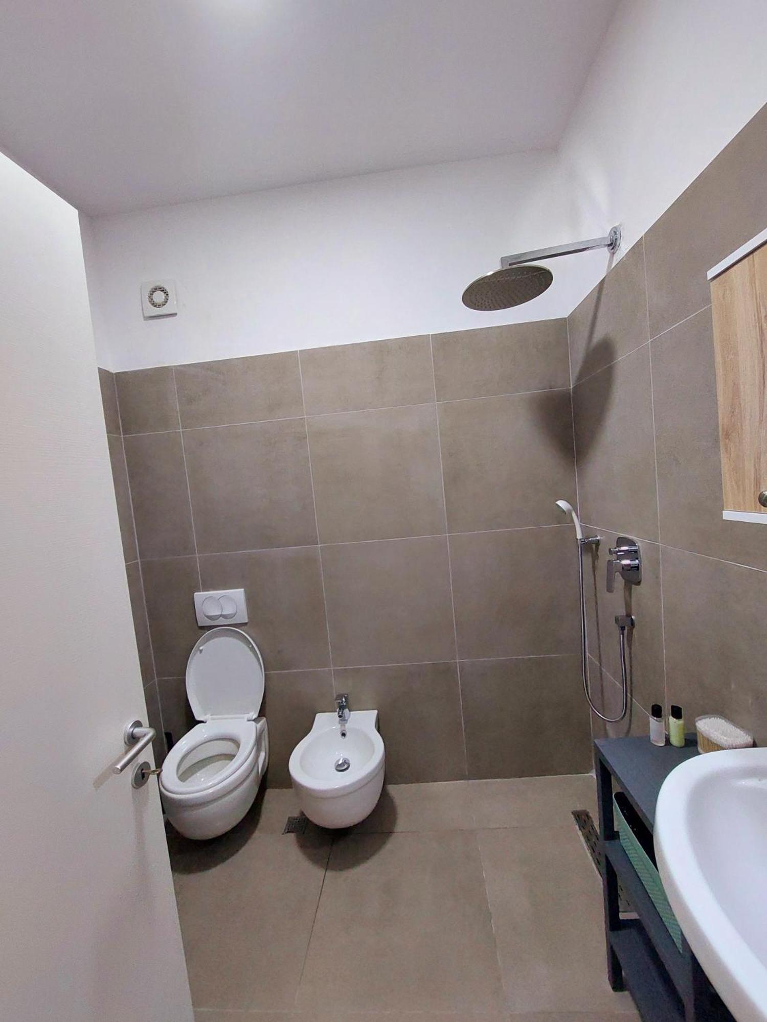 Gex Apartments Tirana Zewnętrze zdjęcie